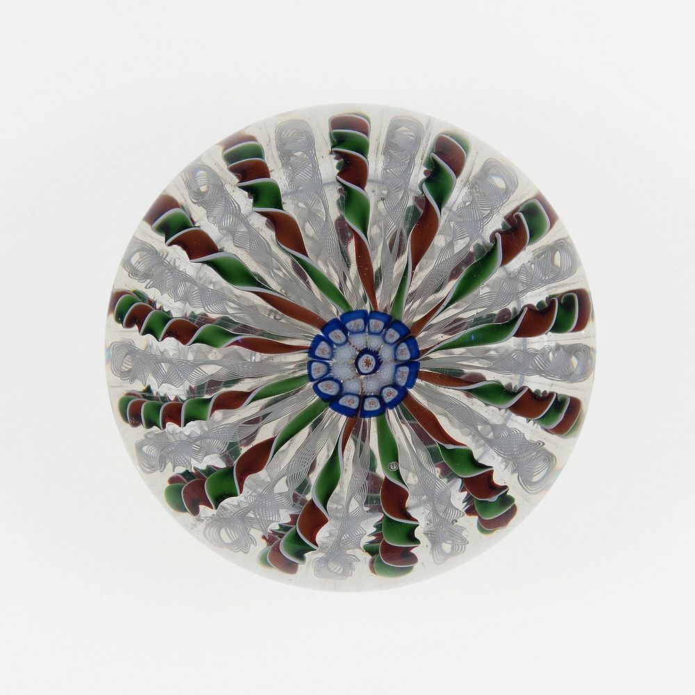 Paperweight by Compagnie de Saint Louis