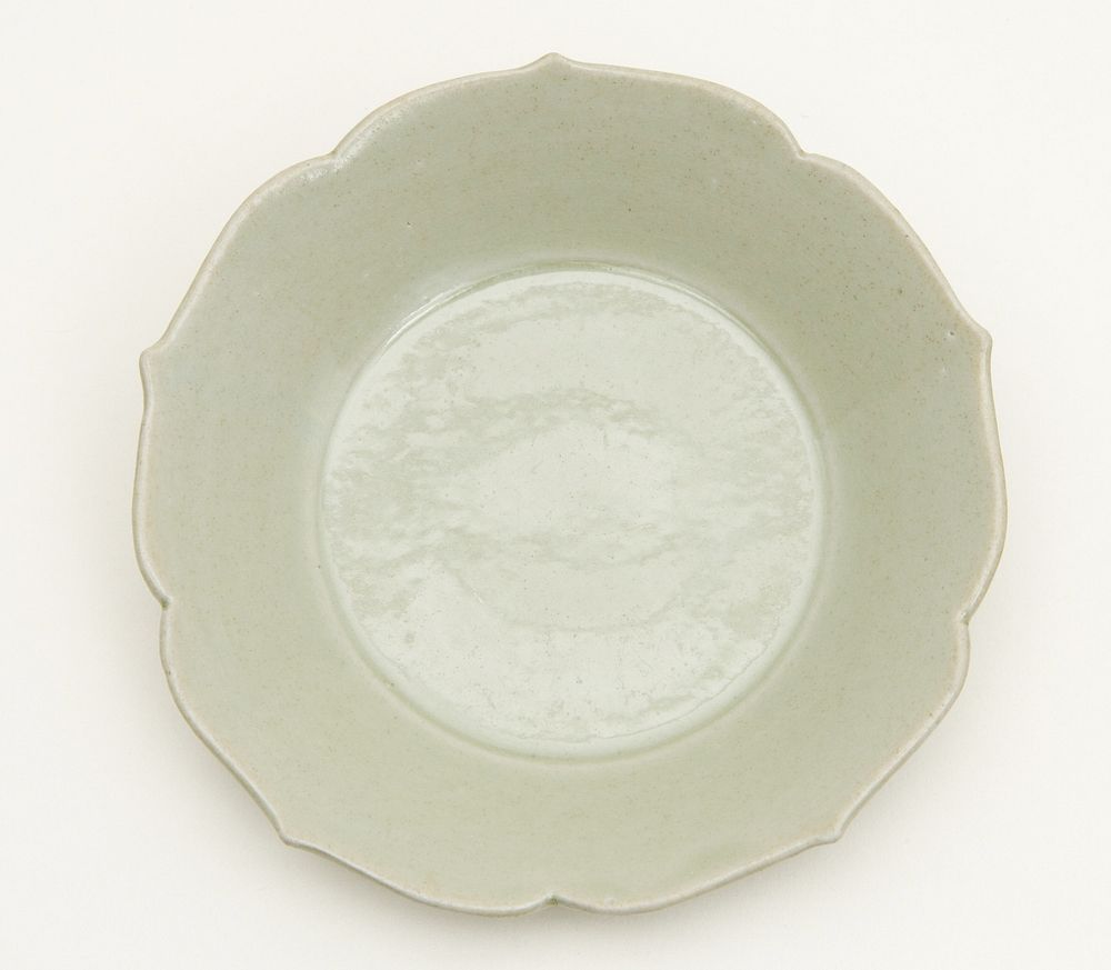 Pair of Foliate-Rimmed Dish