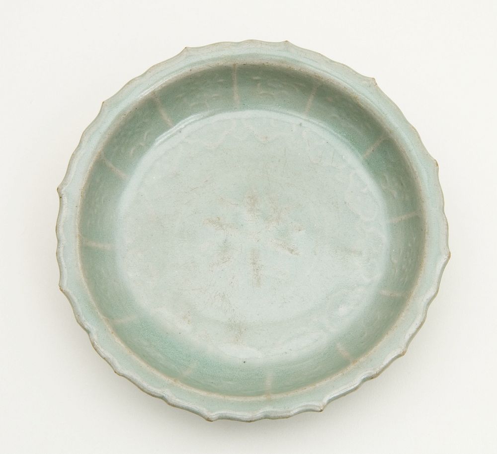 Foliate and Lobed Dish with Floral Sprays