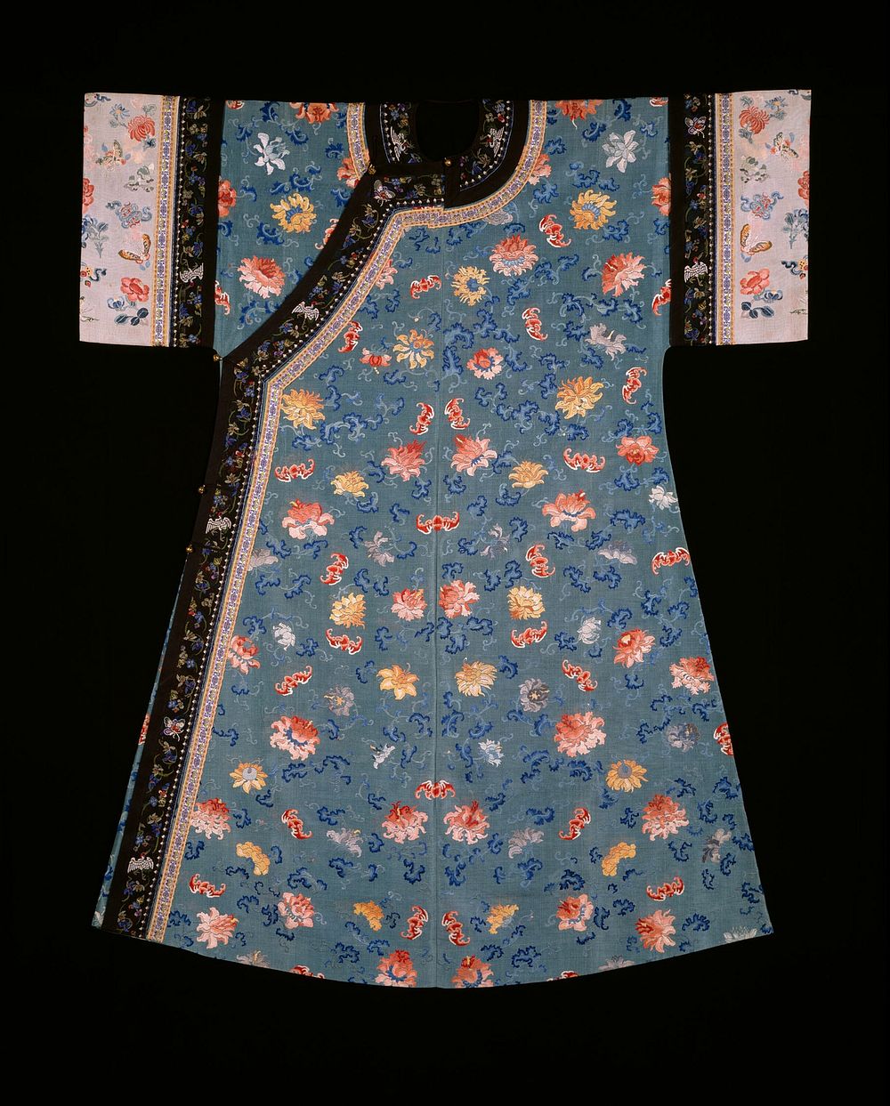 Woman's Changfu (Informal Court Robe) by Manchu
