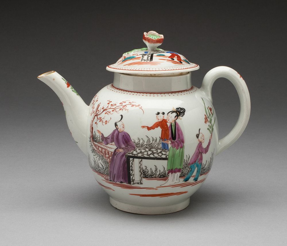 Teapot by Worcester Porcelain Factory (Manufacturer)