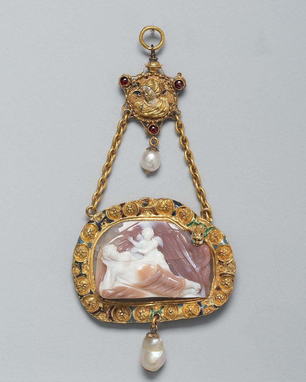 Cameo of Venus and Cupid, Probably a Hat Badge Mounted as a Pendant