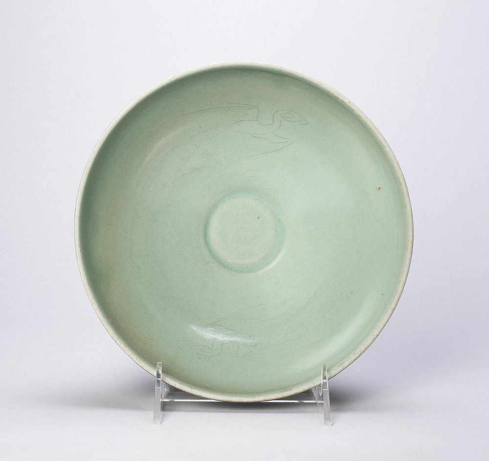 Bowl with Pair of Flying Phoenixes