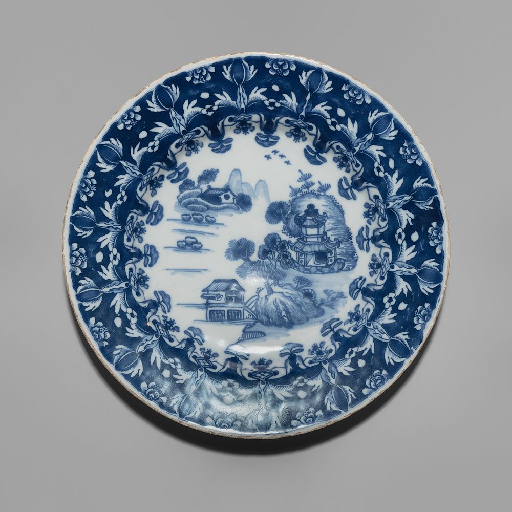Plate in the Three Chinese Houses Pattern
