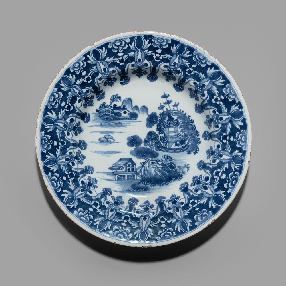 Plate in the Three Chinese Houses Pattern