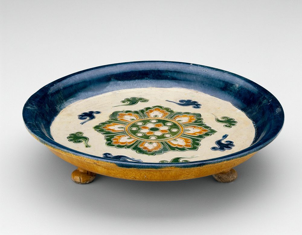 Footed Dish with Lotus Medallion and Cloud Scrolls