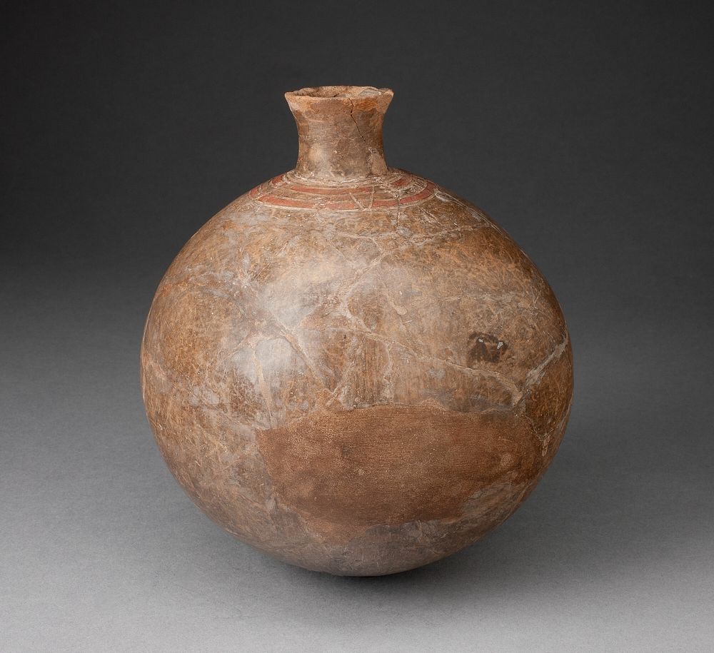 Bottle with Incised Feline Tooth Motif Around Neck by Paracas