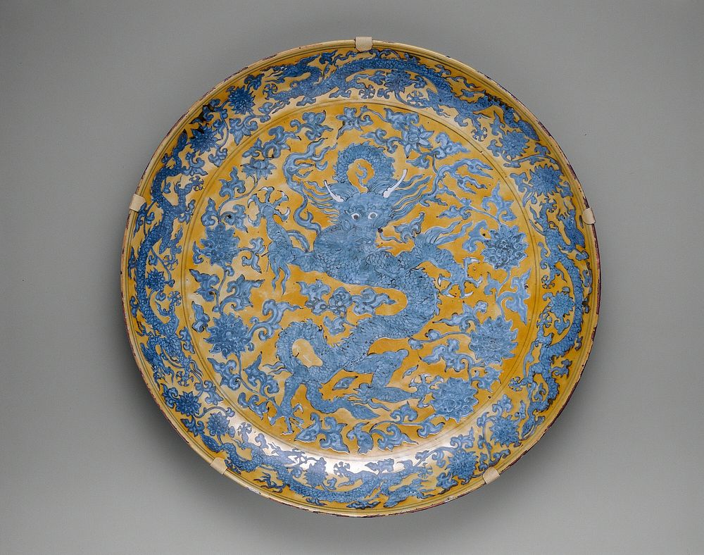 Large Plate with Dragons, Clouds and Floral Sprays