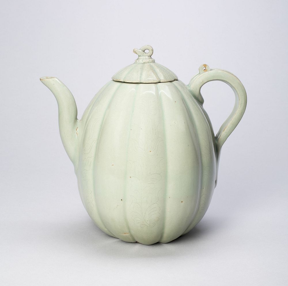 Melon-Shaped Ewer with Stylized Flowers