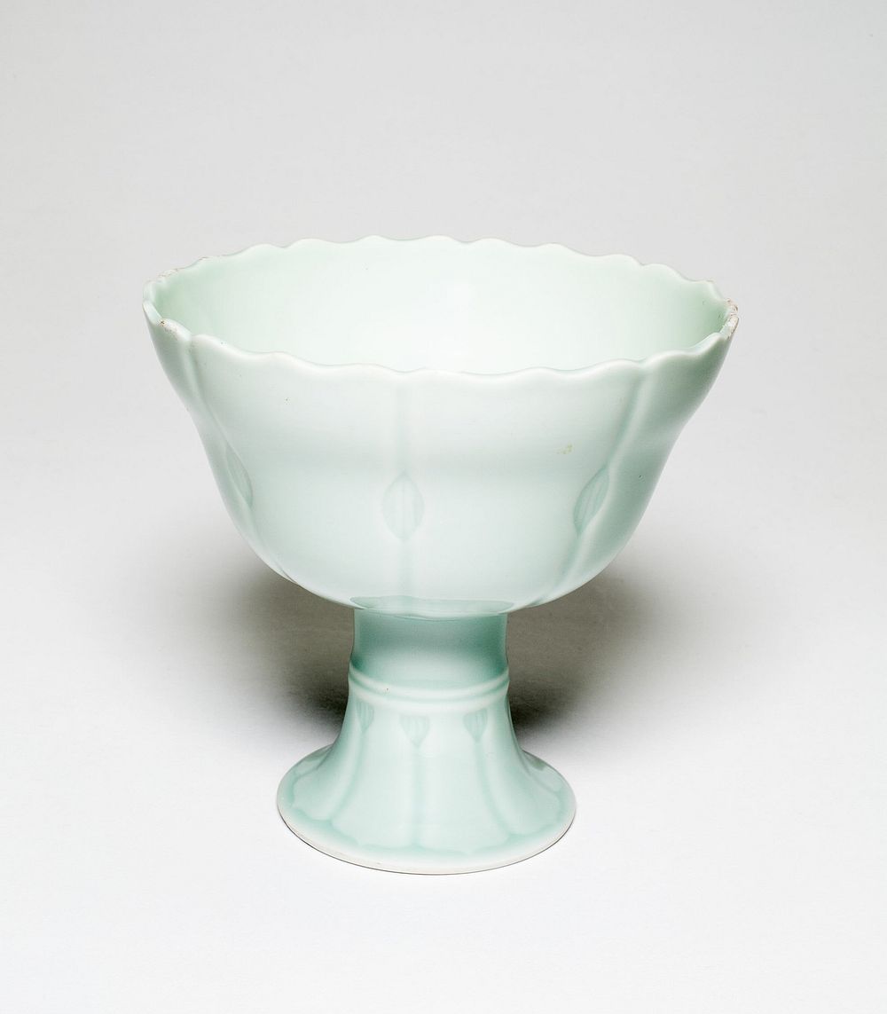 Celadon glazed lotus stemcup