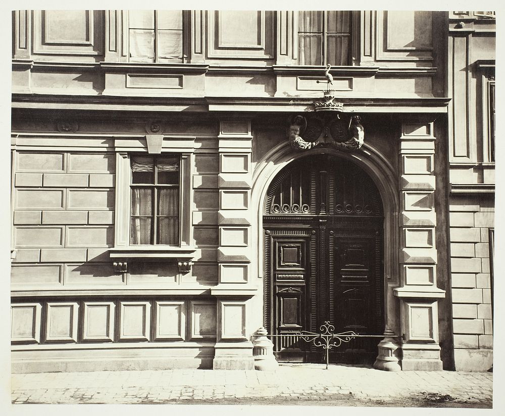 Berggasse No. 16, Portal am Palais des Grafen Georg Festetics de Tolna by Anonymous