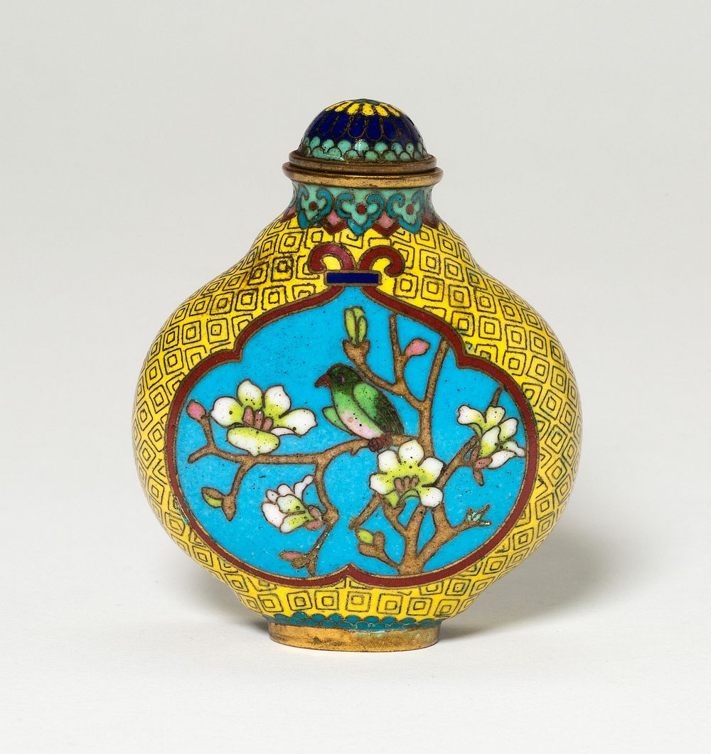 Snuff Bottle with Birds on Trees