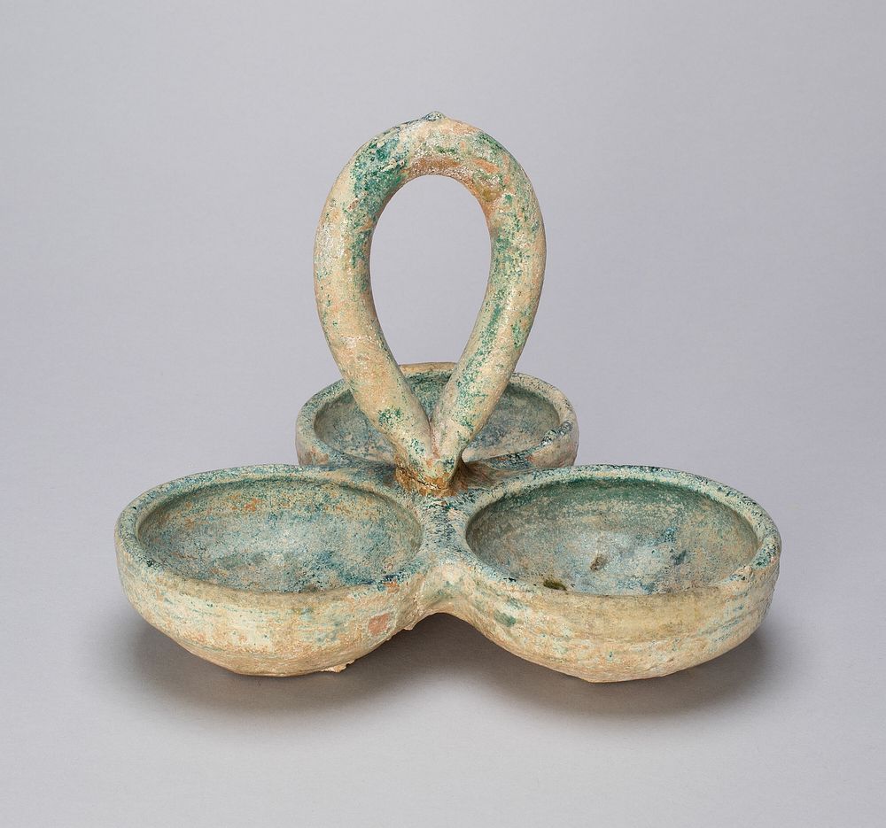 Three-Cupped Dish with Loop Handle