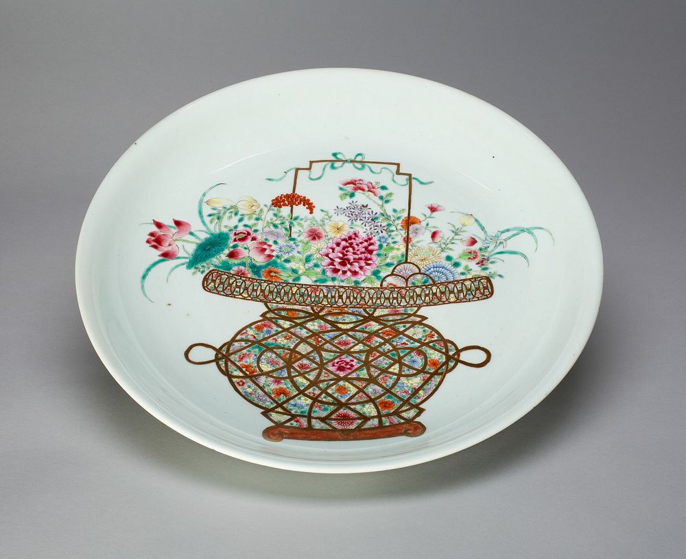 Famille-Rose 'Flower Basket' Dish