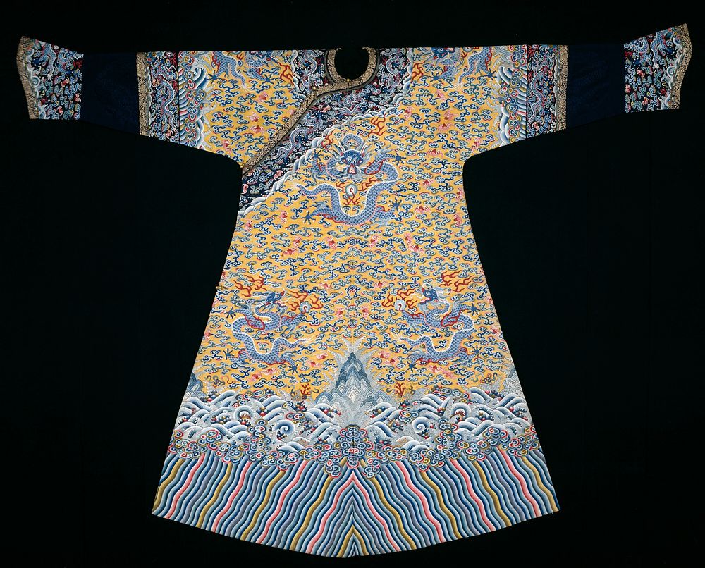 Empress' Jifu (Semiformal Court Robe) by Manchu