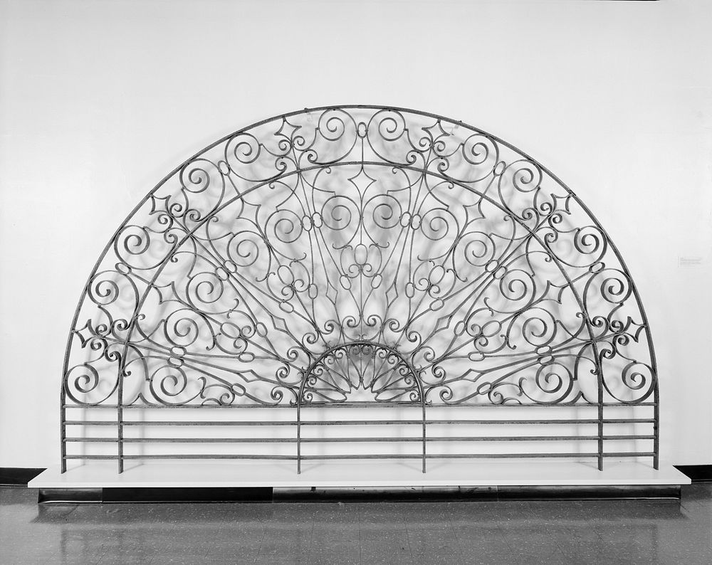 Lunette from the Commerce Building, Chicago, Illinois by Burnham and Root (Designer)