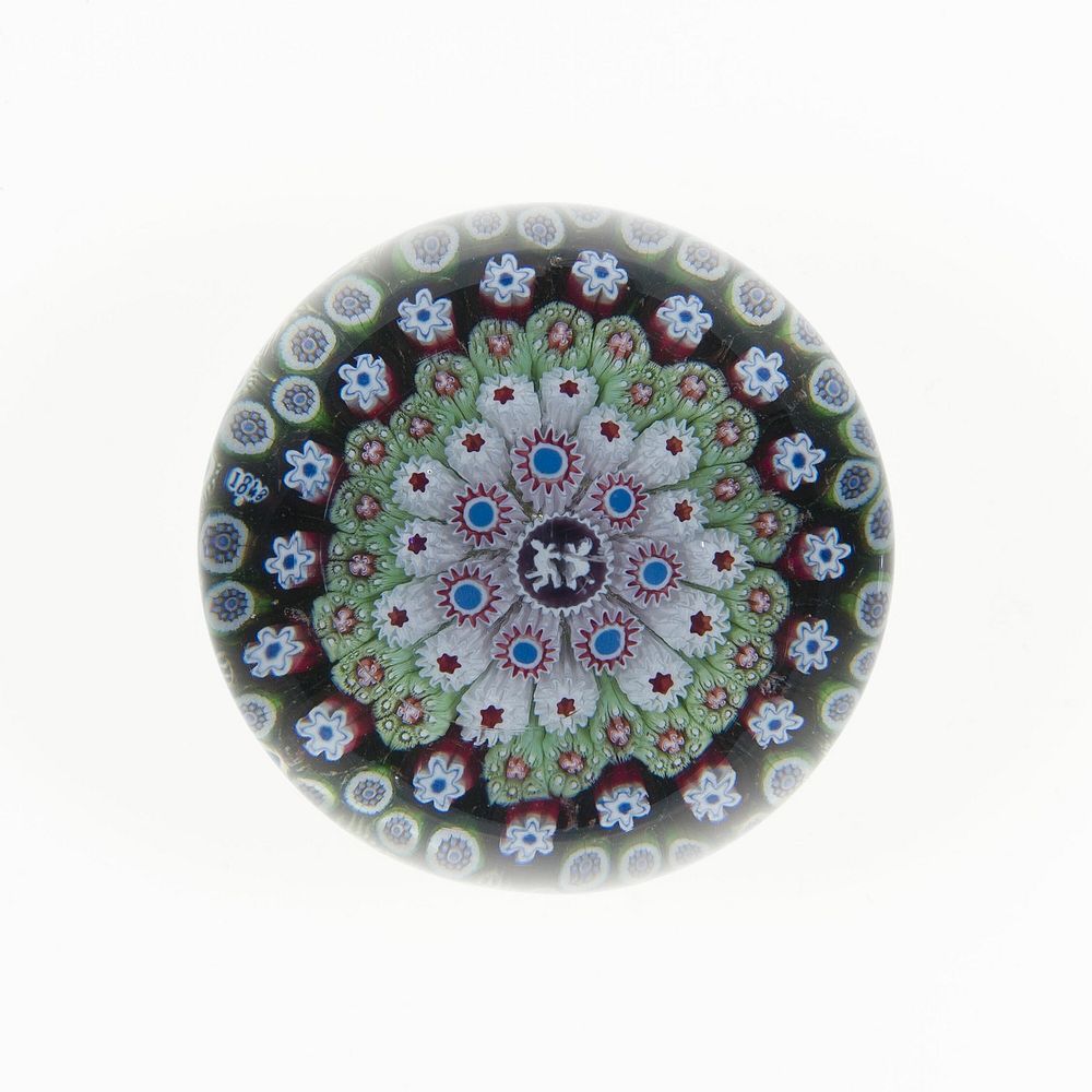 Paperweight by Compagnie de Saint Louis