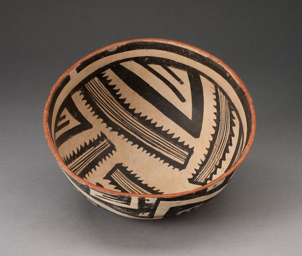 Bowl with Radiating Striped Bands and Triangles and Interlocking Zigzag on Exterior by Salado