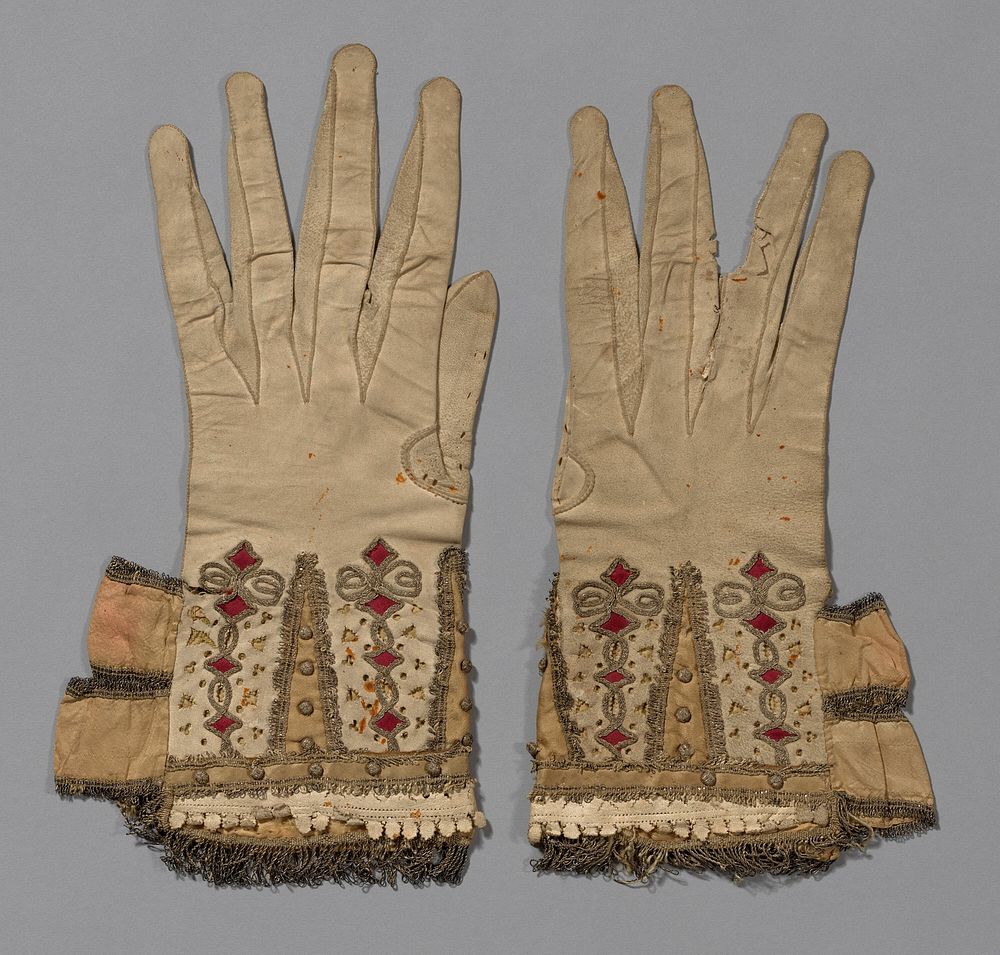 Pair of Gloves