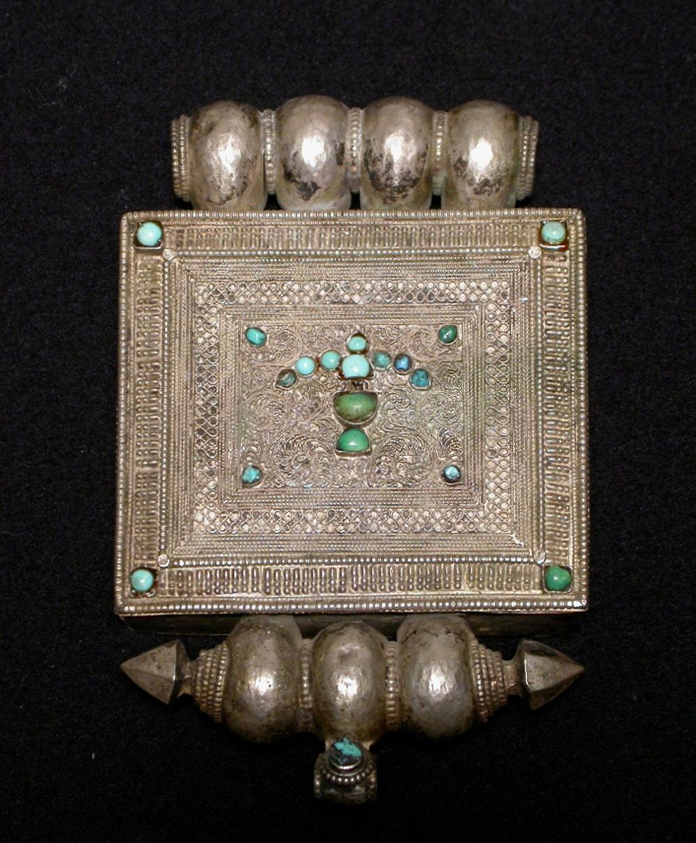 Woman's Amulet Box (Ga'u)