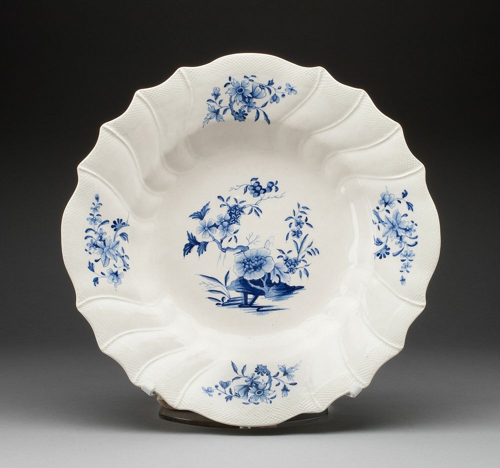 Dish by Tournai Porcelain Manufactory (Manufacturer)