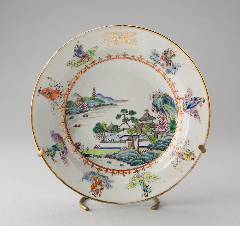 Dinner Plate by Chinese export porcelain