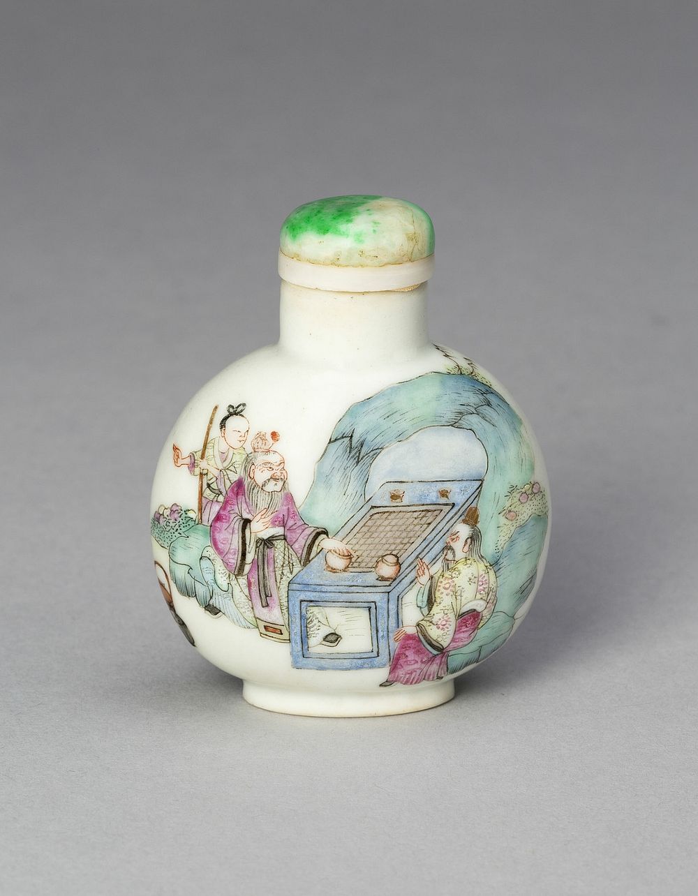 Snuff Bottle with a Boy, Gentleman, Buffalo, and Two Figures Playing Weiqi