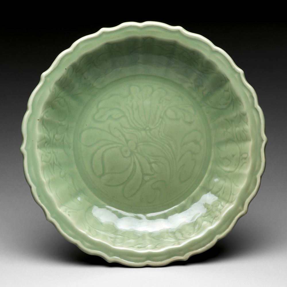 Plate with Lotus