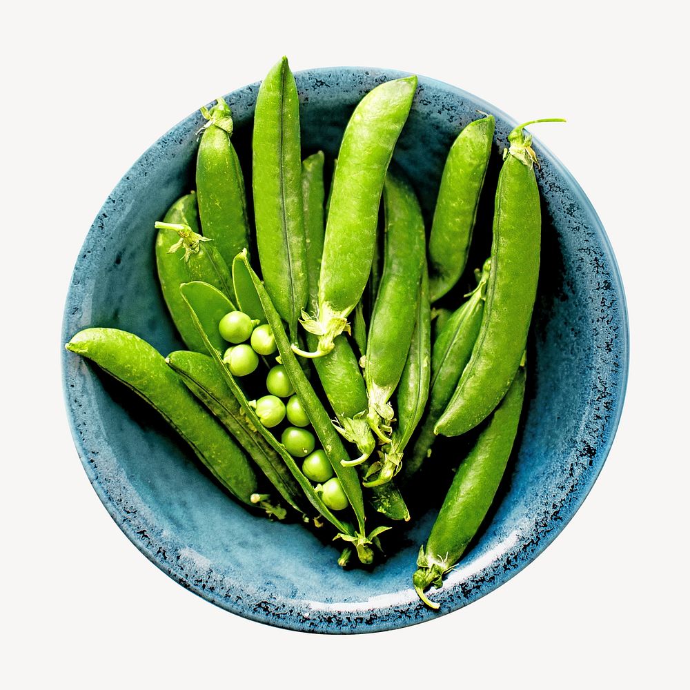Green peas isolated image