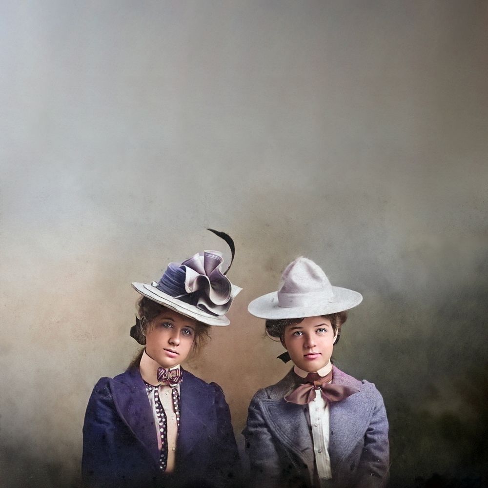 Bess Wallace & Mary Paxton background. Remixed by rawpixel. 