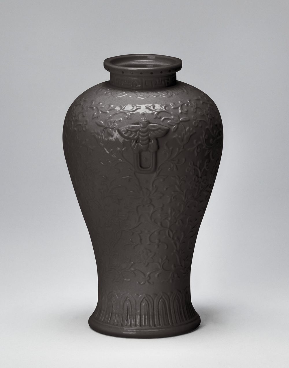 Black flower vase, home decor photo