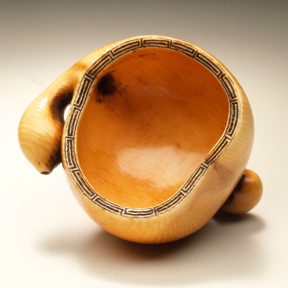 Gourd-Shaped Sake Cup by Ōhara Mitsuhiro