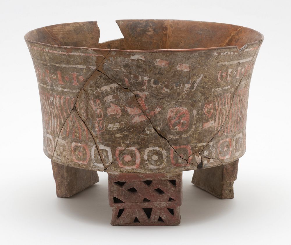 Tripod Vessel with Image of Goggle-eyed Figure in Profile