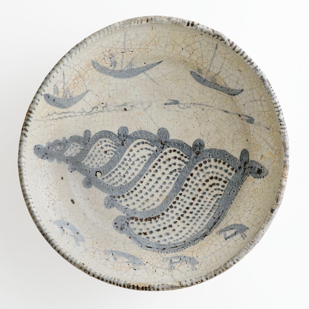 Large Bowl with Design of Trumpet Shell and Fishing Boats