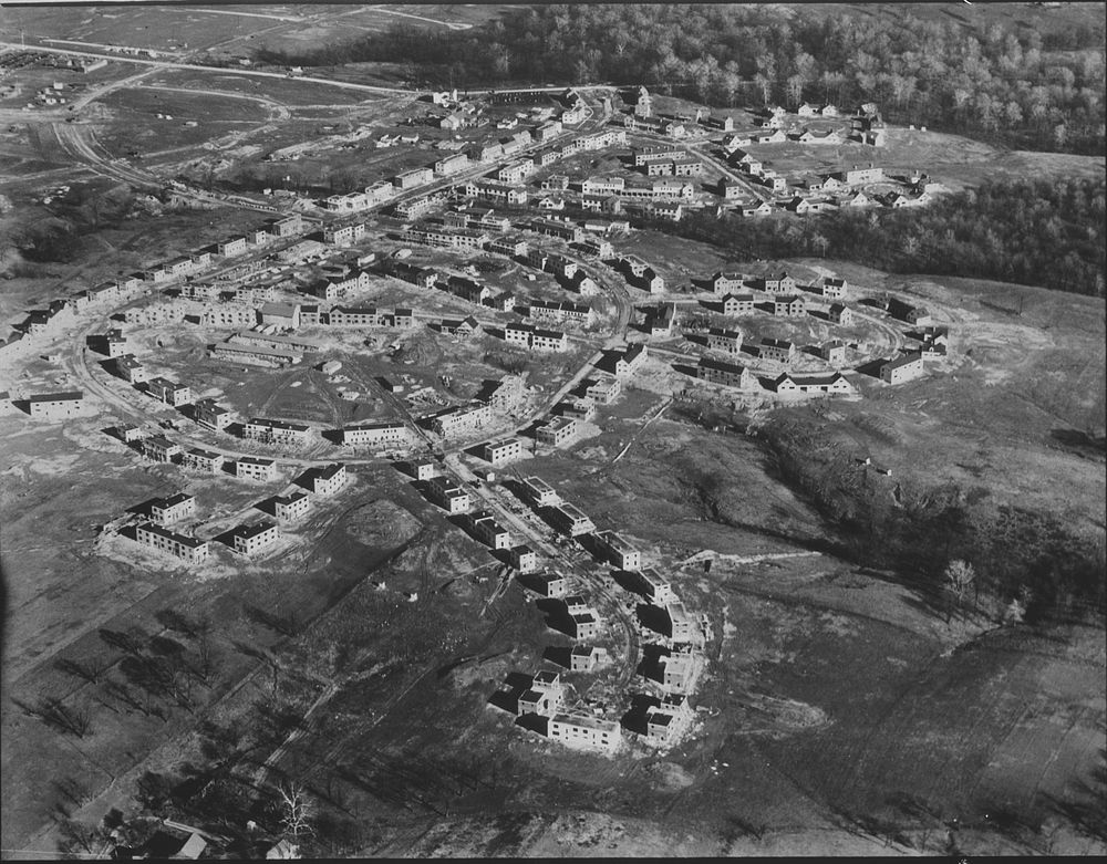 Aerial view of Greenhills, Ohio. Sourced from the Library of Congress.