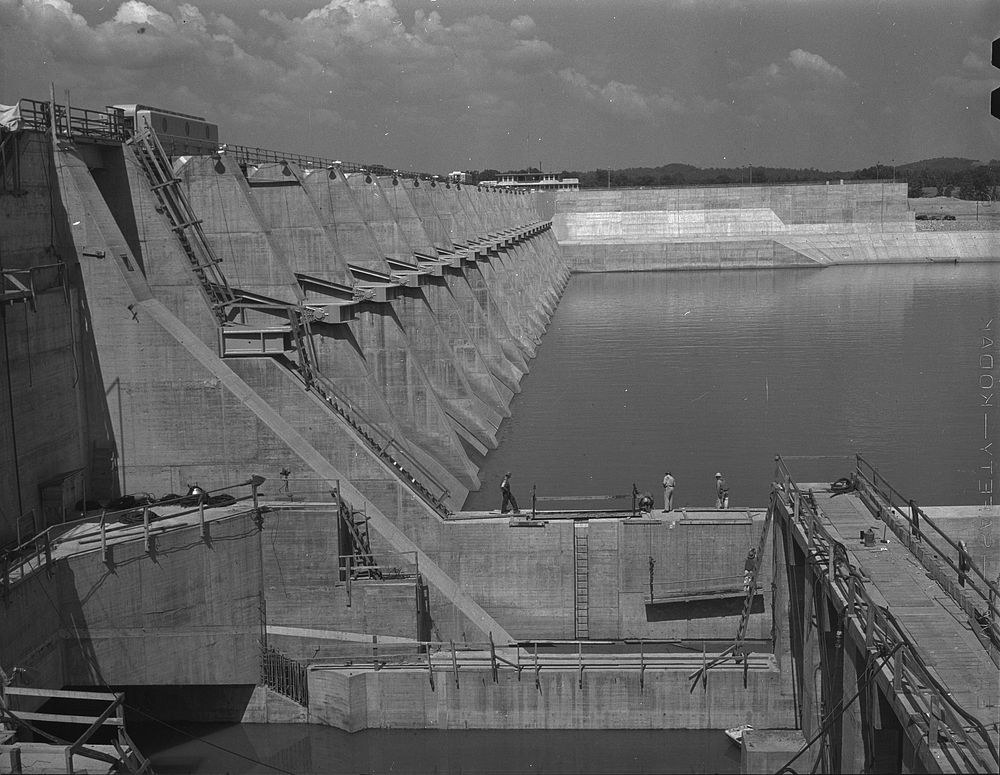 Watts Bar Dam, Tennessee. Tennessee | Free Photo - rawpixel