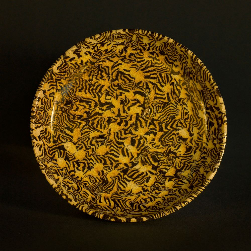 Dish with Marbled Decoration