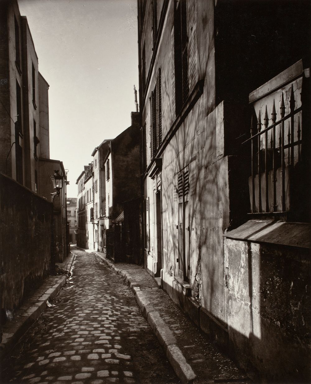 Rue St. Rustique, March 1922 by Eugène Atget