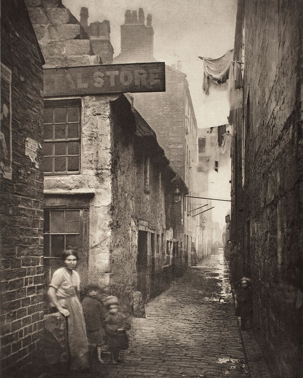 Old Vennel Off High Street (#2) by Thomas Annan
