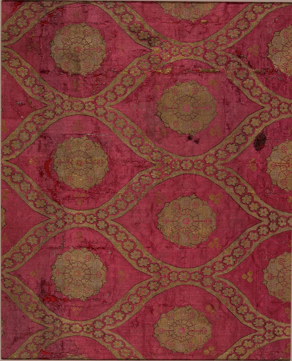 Textile Fragment with Design of Rosettes in Ogival Framework