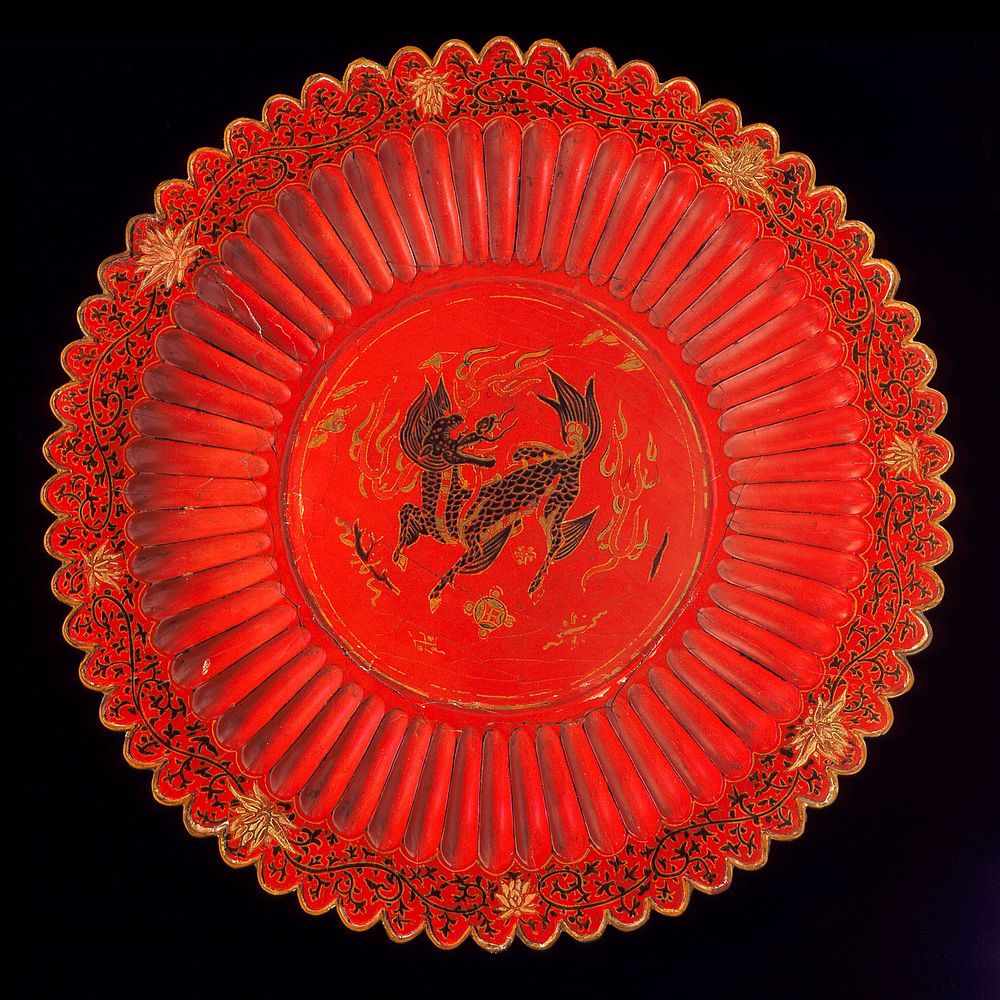 Footed Tray in the Form of a Chrysanthemum with a Fantastic Animal (Kirin in Japanese)