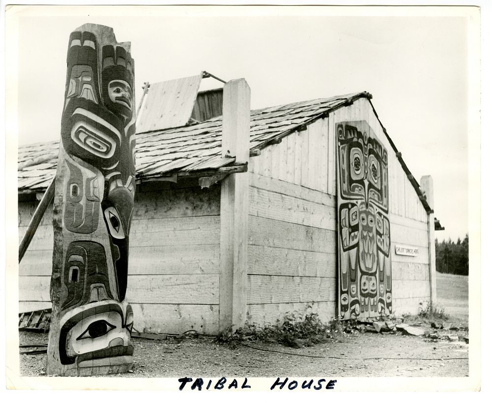The Alaskan Indian Art Workshop. Port Chilkoot, Alaska, page 33. Original public domain image from Flickr
