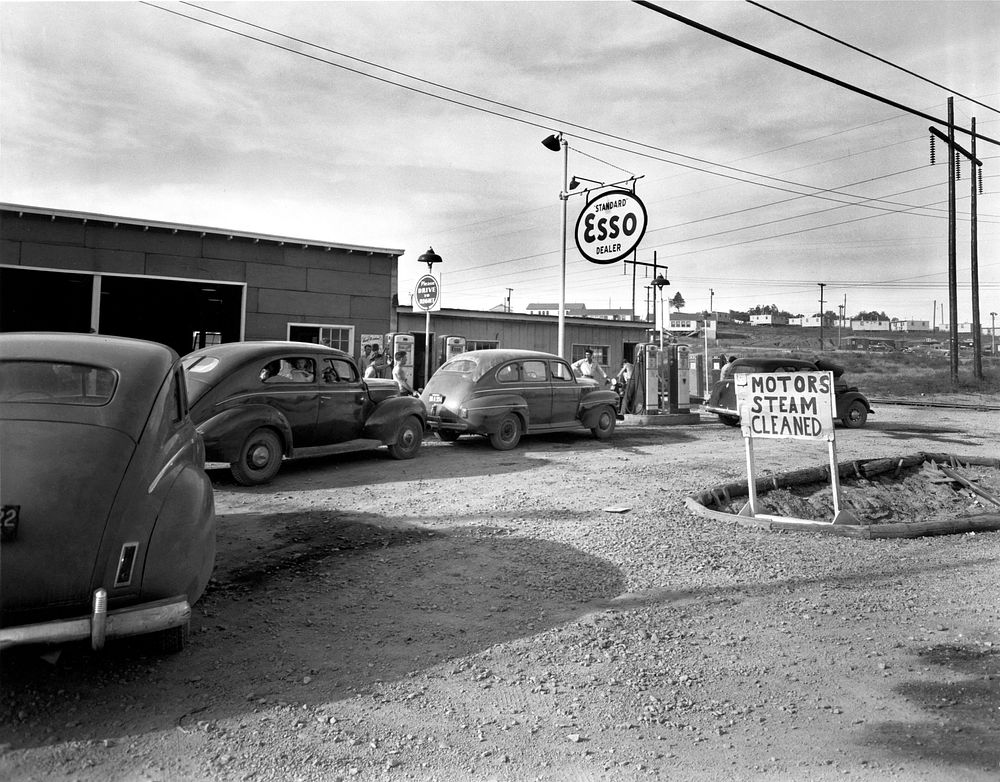 Gas Station 1940s Oak Ridge