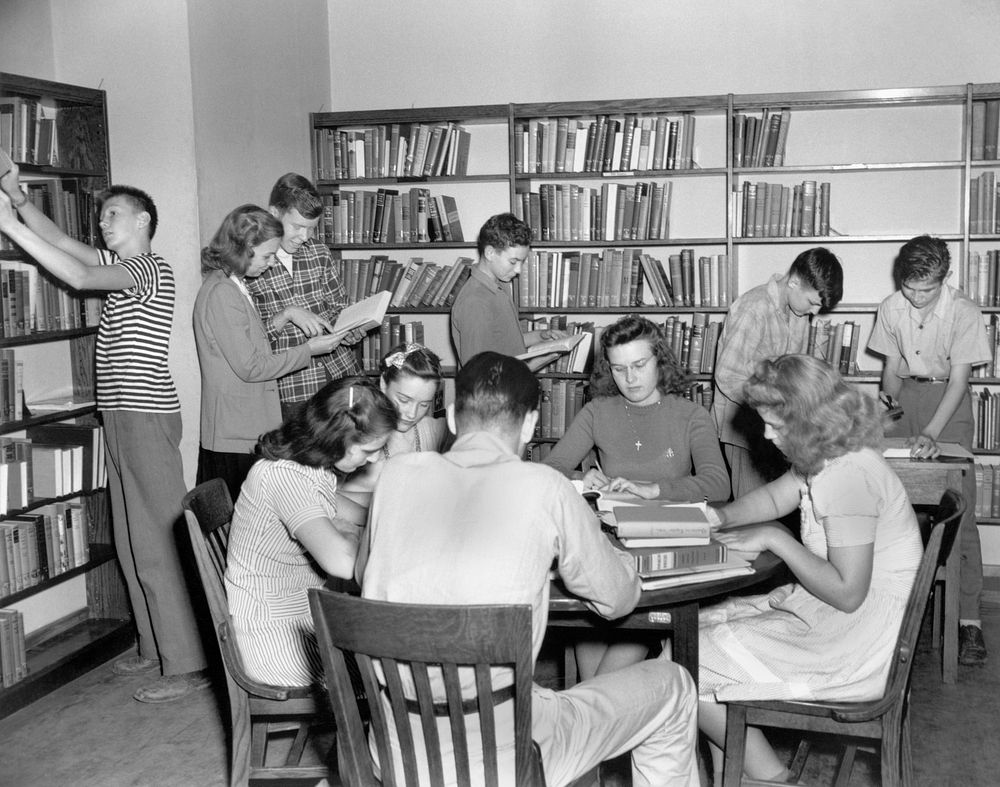 Oak Ridge High School Library 1944
