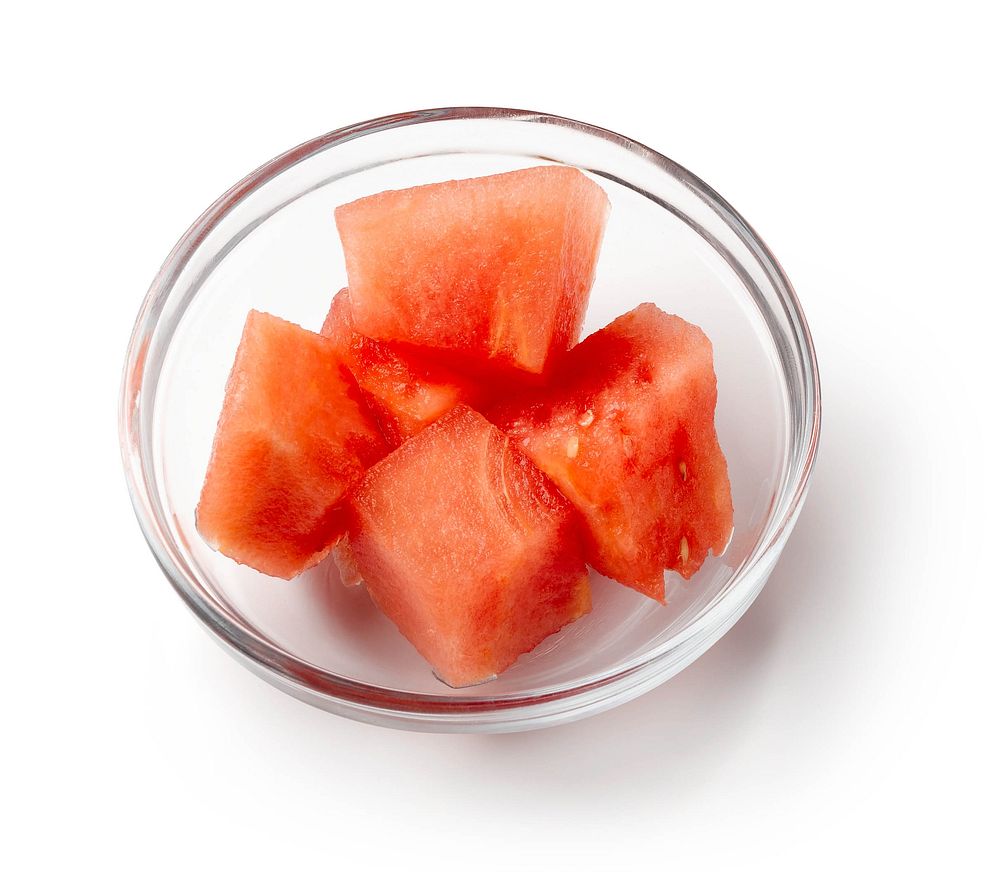 1/4 cup watermelon cubes in clear bowl (1/4 cup fruits).