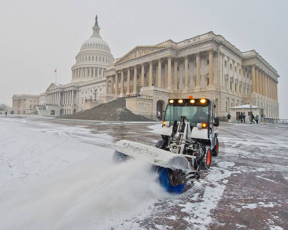 AOC clear Snow from East Front of U.S. CapitolAOC's grounds crew gets to work clearing snow from the East Front Plaza of the…
