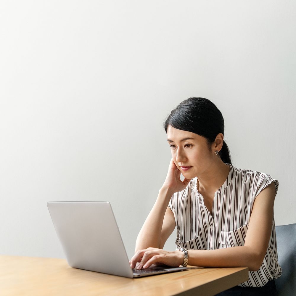 Japanese woman working from home image with copy space