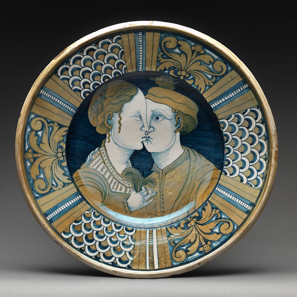 Dish with two lovers