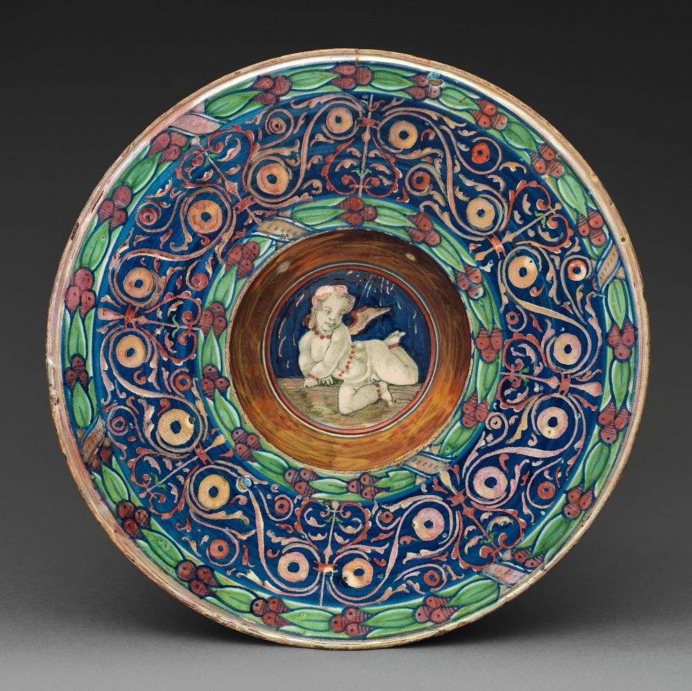 Wide-rimmed bowl with winged putto