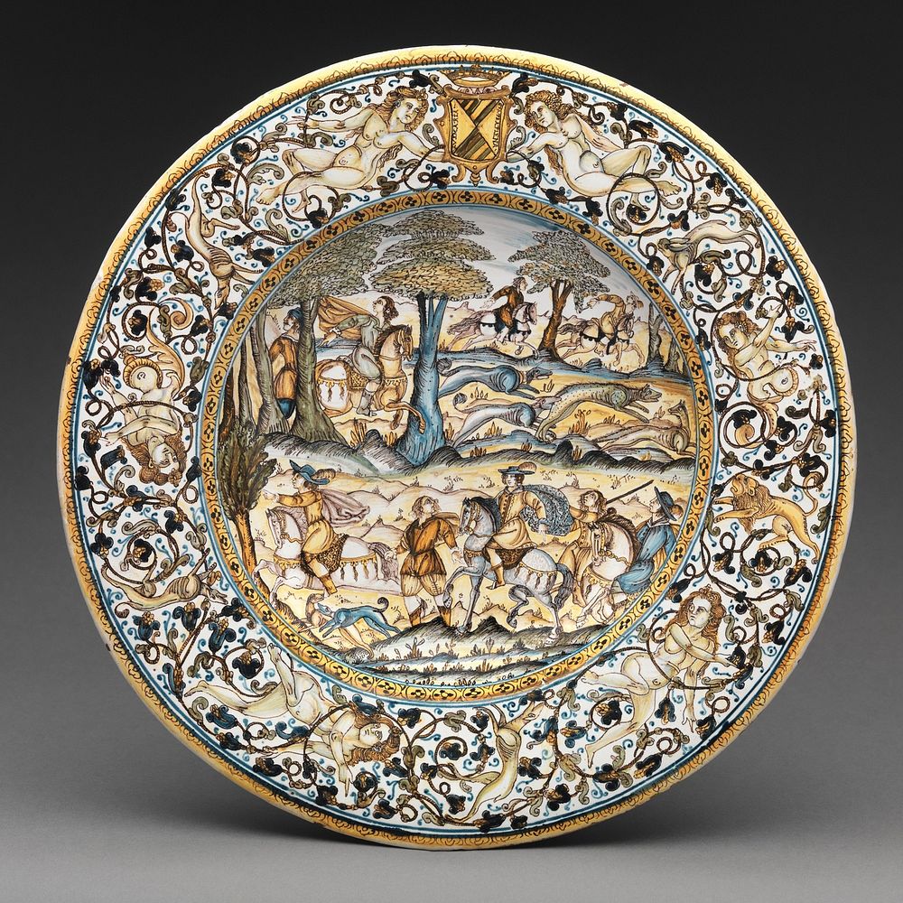 Plate with hunting scene and arms of the Alarçon y Mendoza family